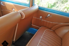 Banquette, sièges et panneaux de porte de Peugeot 203